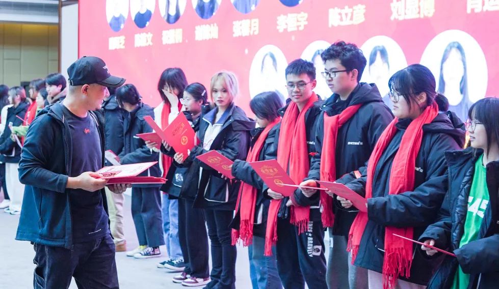 1699516235588325.jpg 1699516235588325.jpg